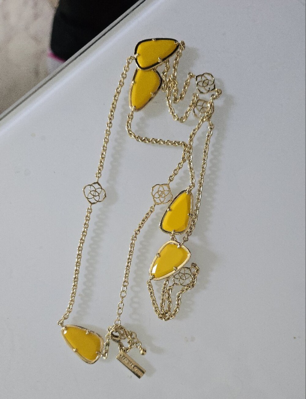 KENDRA SCOTT Kinley Necklace Yellow Pendants Goldtone Chain
